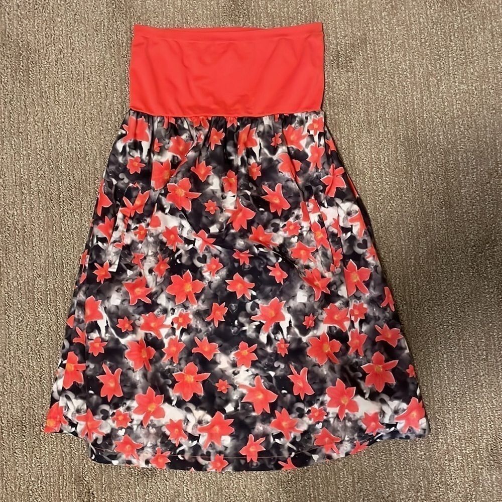 Strapless Red Floral Mini Dress - Picture 2 of 7